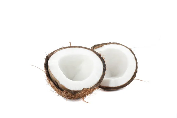 Split cocco tropicale isolato su sfondo bianco — Foto Stock