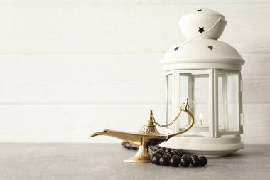 Sihirli Aladdin lamba ile namaz boncuk ve ramazan fener gr