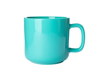 Beyaz arka plan üzerinde izole boş seramik kupa