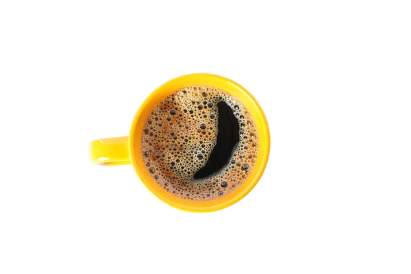 Xícara amarela de café isolado no fundo branco, vista superior. Cof... — Fotografia de Stock