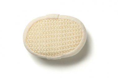 Beyaz arka plan üzerinde izole beyaz banyo süngeri