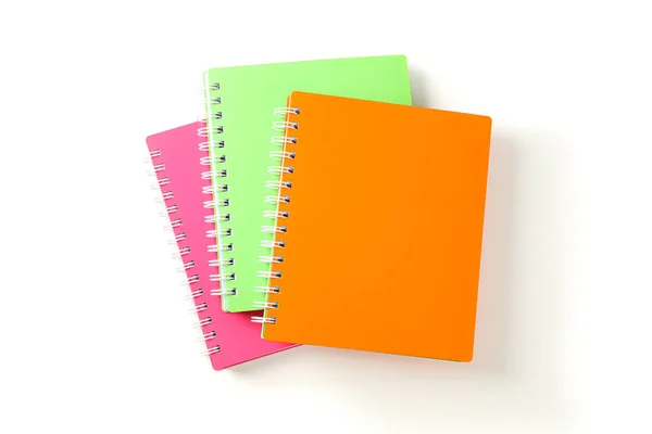 Kleur notebooks met ruimte voor tekst geïsoleerd op witte achtergrond — Stockfoto