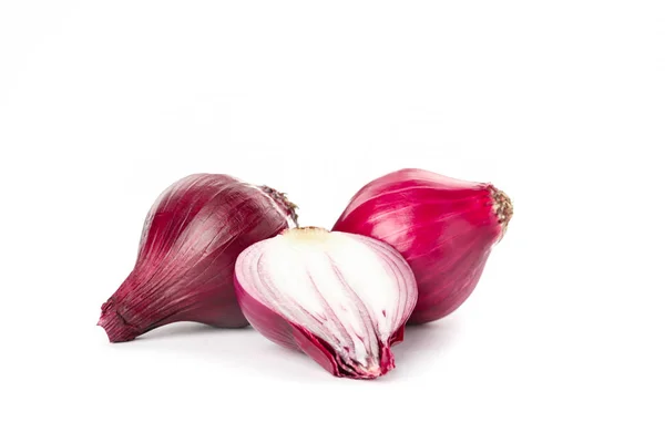 白を基調とした新鮮な赤玉ねぎ — ストック写真