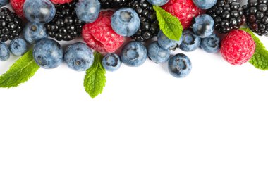 Taze tatlı çilek beyaz arka plan, üst görünümü izole