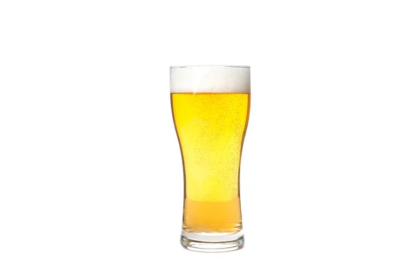 Vaso de cerveza aislado sobre fondo blanco — Foto de Stock