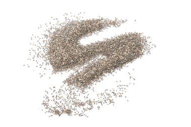 Birçok chia tohumu beyaz arka plan üzerinde izole