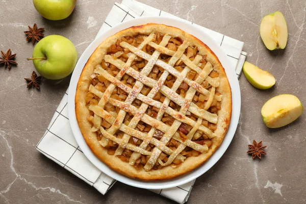 Composition Avec Tarte Aux Pommes Ingrédients Sur Fond Gris Vue — Photo