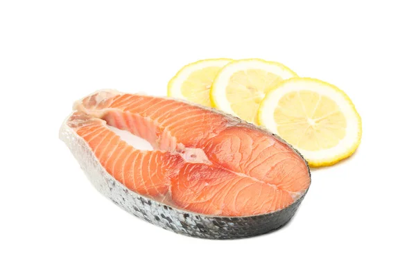 Frisches Rohes Lachsfleisch Und Zitrone Isoliert Auf Weißem Hintergrund — Stockfoto