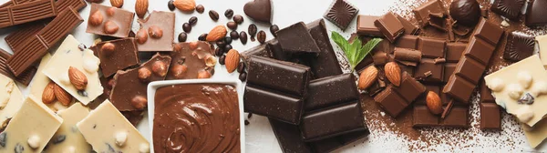 Шоколад Расплавленный Шоколад Кофе Миндаль Белом Фоне — стоковое фото