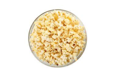 Beyaz arka planda izole edilmiş lezzetli patlamış mısırlı kase