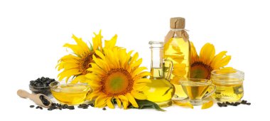 Beyaz arkaplanda izole edilmiş ayçiçeği, tohum ve yağ