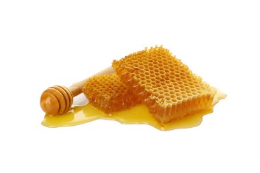 Beyaz arkaplanda izole edilmiş Dipper ve bal petekleri