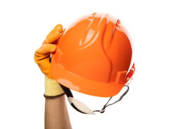 Beyaz arka planda izole edilmiş, kasklı bir erkek.