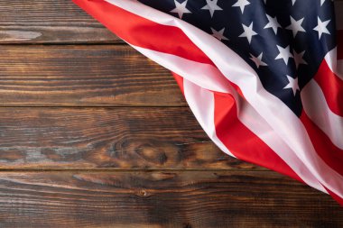 Tahta arka planda Amerikan bayrağı, metin için boşluk