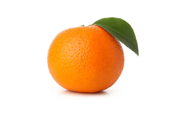 Érett Mandarin Levelek Elszigetelt Fehér Alapon — Stock Fotó