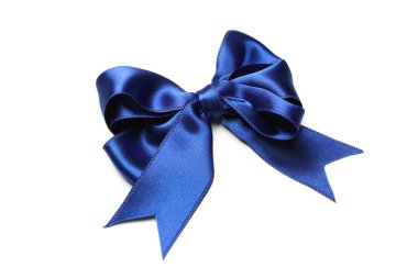 Mavi saten yay beyaz arkaplanda izole