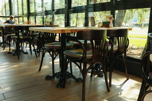 빈티지 의자와 테이블이 — 스톡 사진