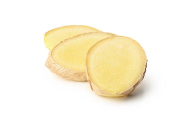 Beyaz arkaplanda taze çiğ kızıl izole edilmiş.