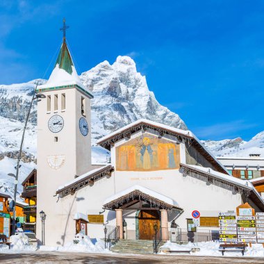 Breuil-Cervinia, İtalya-13 Aralık 2018: Monte Cervino (Plan Maison Aralık ayında, Breuil-Cervinia, Valle d'Aosta, İtalya görülen Matterhorn)