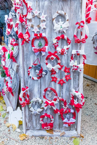 Färgglada Dekorationer Julmarknaden Strasbourg Alsace Frankrike — Stockfoto