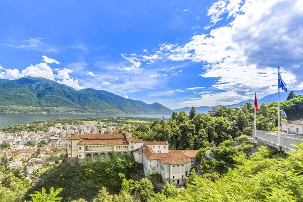 Iglesia de la Virgen del Sasso, Locarno, Suiza — Foto de Stock