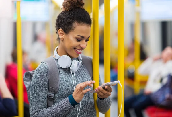 Young Woman Using Mobile Phone Subway — Stock Photo, Image