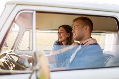 Genç dışarı bir yolculuğa çift