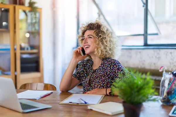 Portrait Confident Creative Businesswoman Office — Stock Photo, Image