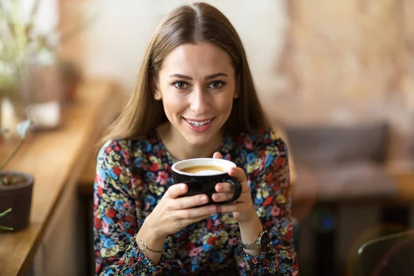 Young Woman Cup Coffee — Stock Photo, Image