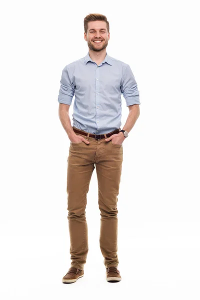 Ολόσωμο Πορτρέτο Του Νεαρού Άνδρα Που Στέκεται Πάνω Λευκό Φόντο — Φωτογραφία Αρχείου