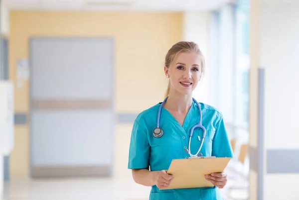 Portrait Young Female Nurse Hospital — Stock Photo, Image