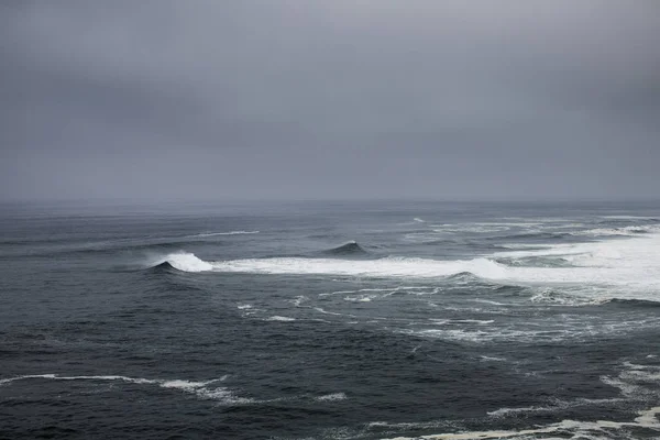 Atlantik Okyanusu üzerinde gelgit kaba