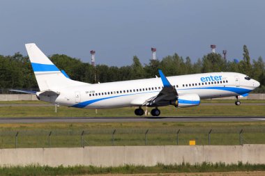 Borispol, Ukrayna - 26 Mayıs 2018: Borispol Havalimanı piste iniş Sp-Esb girin hava Boeing 737-800 uçağı