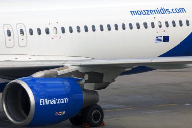Borispol, Ukrayna - 05 Ekim 2018: Modern yolcu jet uçak motorunun