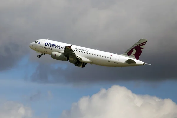 Borispol Ucrania Octubre 2018 Aho Qatar Airways Airbus A320 200 — Foto de Stock