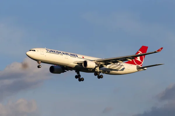 Borispol Ukraine Mai 2017 Avion Lnd Turkish Airlines Airbus A330 — Photo