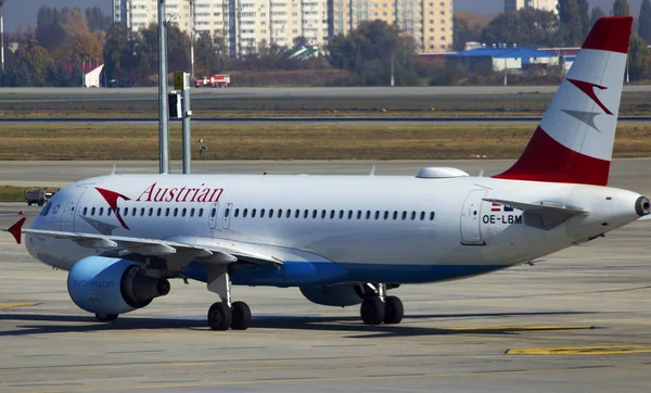 Borispol Ucrania Octubre 2018 Lbm Austrian Airlines Airbus A320 200 — Foto de Stock