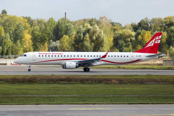 Borispol Ukraina Października 2018 Odlatujących Mgt Airzena Gruziński Airways Embraer — Zdjęcie stockowe