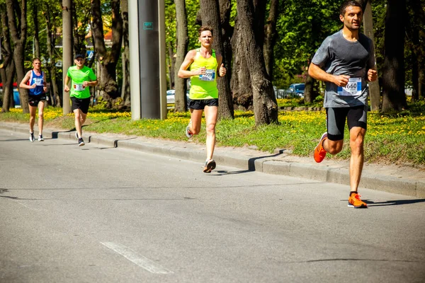 Ucrânia Vinnitsa Junho 2019 Khmelnitsky Highway Marathon Corrida Pessoas Competindo — Fotografia de Stock