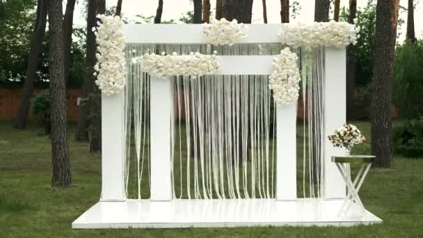 Lugar Para Cerimônia Casamento Cor Branca Arco Casamento Quadrado Branco — Vídeo de Stock