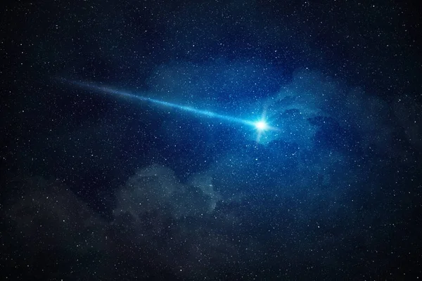 Padající Hvězda Zářící Hvězdné Noční Obloze — Stock fotografie