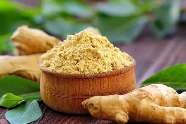 Ginger Root Ginger Powder Wooden Bowl — Stock Photo, Image