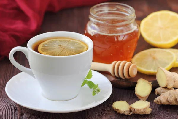 Csésze Gyömbér Tea Mézzel Citrom Fából Készült Asztal Egészségügyi Ellátás — Stock Fotó