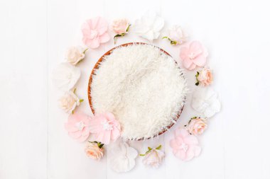 Çiçekli dijital yeni doğan kompozit arka plan. Fotoğraf: Çiçekli aksesuarlar.