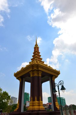 Phnom Penh, Kamboçya'da Kral babası petrol Sihanouk heykeli.