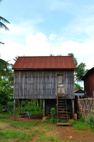 Ein Traditionelles Haus Der Kambodschanischen Landschaft — Stockfoto