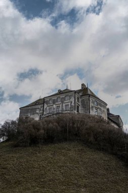 Ukrayna Olesko kalede gündüz görünümünü