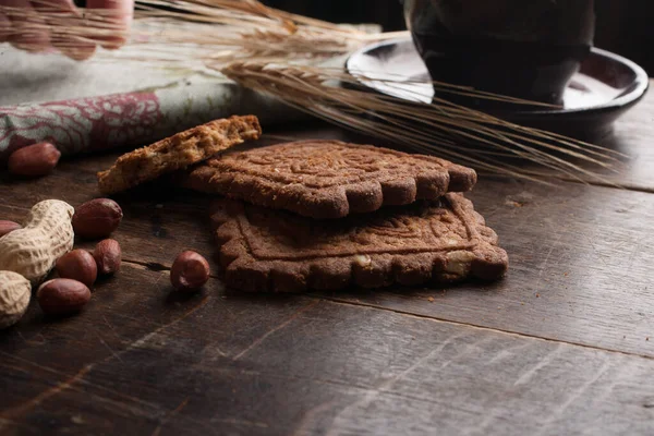 Kue Sereal Dan Bahan Makanan Meja Kayu Tua Sarapan — Stok Foto