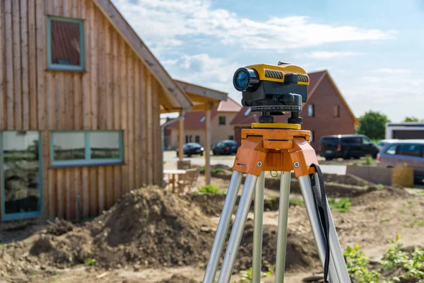 Dispositivo Medição Teodolite Para Levantamento Terrenos Num Estaleiro Construção — Fotografia de Stock