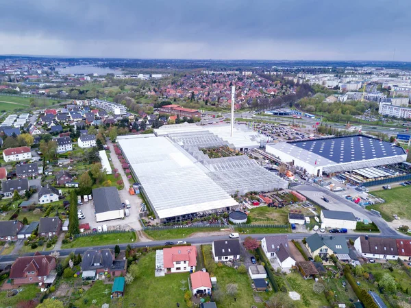 Rostock şehri bir sanayi bölgesi havadan görünümü